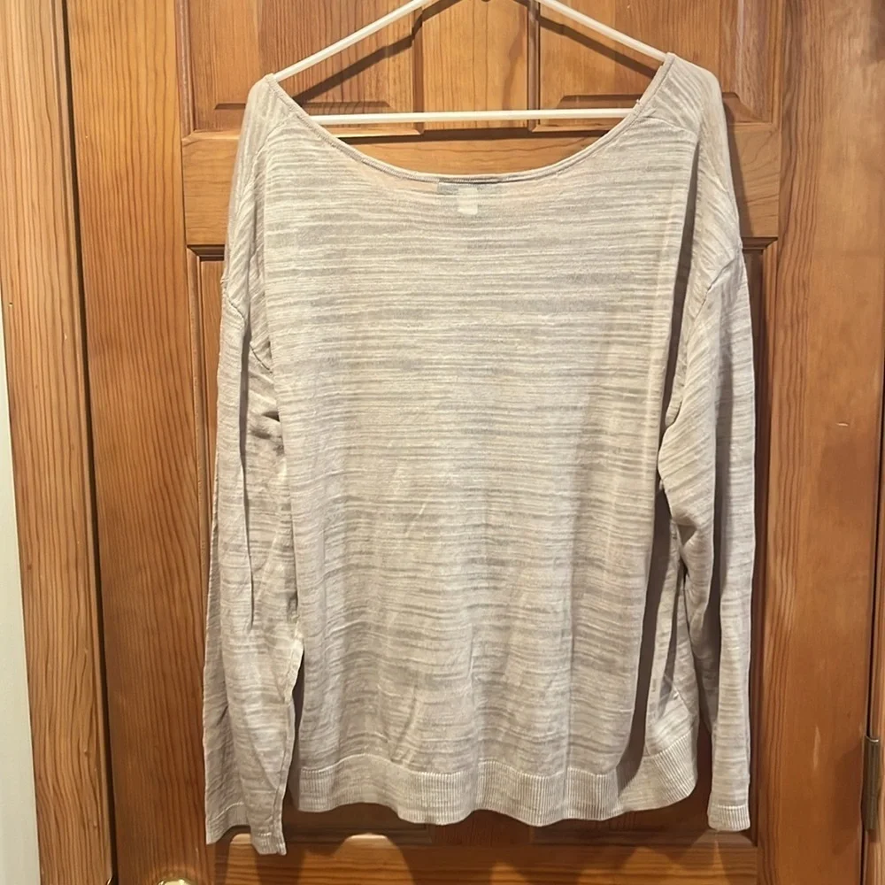 NWT Lane Bryant women’s sheer vneck long sleeve top size 22/24 .